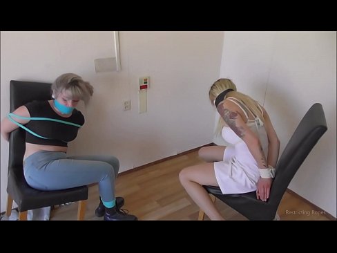 ❤️ Fíkill / bundin og kæfð / stúlka í neyð ️❌ Klámmyndband á is.xxxbunker.ru ☑